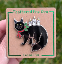Load image into Gallery viewer, Yule Cat Pin
