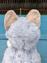 Load image into Gallery viewer, Aria - Pigeon Coyote - Deluxe Version
