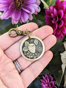 Berries Pet Tag