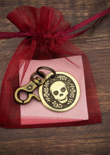 Load image into Gallery viewer, Skull with Roses Pet Tag
