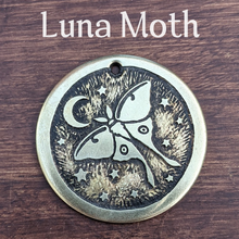 Load image into Gallery viewer, Luna Moth Tag
